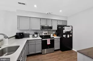 48 Bark Hollow Ln, Horsham, PA 19044 - Photo 11