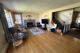 27 Oak Ln, Royersford, PA 19468 - Photo 7