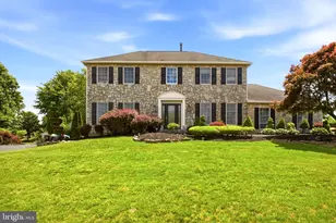 110 Gwynmont Dr, North Wales, PA 19454 - Photo 1