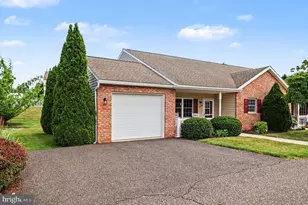 31 Ludwig Ln, Pottstown, PA 19464 - Photo 3