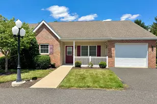 36 Ellen Cir, Pottstown, PA 19464 - Photo 1