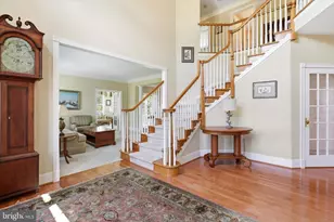 583 Oakmont Dr E, Telford, PA 18969 - Photo 7
