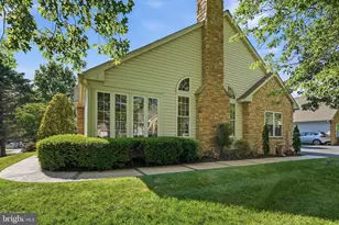 185 Lion's Gate Cir, Souderton, PA 18964 - Photo 3