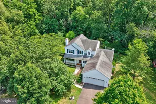 1529 Meadowview Dr, Pottstown, PA 19464 - Photo 3