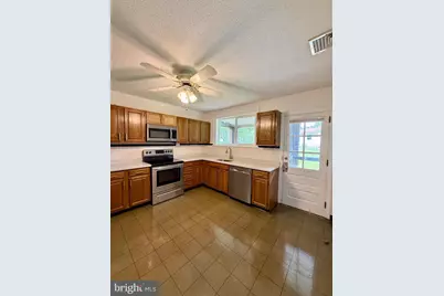 144 E 4th Avenue, Conshohocken, PA 19428 - Photo 15