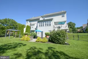 1001 Creekview Dr, Pennsburg, PA 18073 - Photo 7