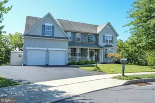 1001 Creekview Dr, Pennsburg, PA 18073 - Photo 1