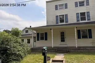 2060 Adams Rd, East Greenville, PA 18041 - Photo 9