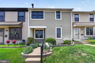 306 Livingston Ct, North Wales, PA 19454 - Photo 1