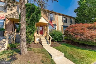 525 Bassett Ln, West Norriton, PA 19403 - Photo 3