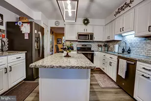 372 Linden Dr, Elkins Park, PA 19027 - Photo 9