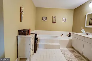 372 Linden Dr, Elkins Park, PA 19027 - Photo 27