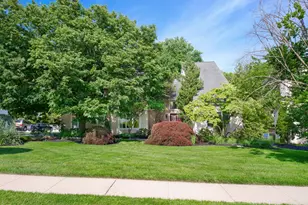 543 Foxglove Ln, Wynnewood, PA 19096 - Photo 1