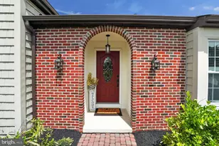 279 Carrie Ln, Harleysville, PA 19438 - Photo 5