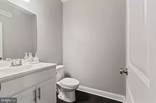 428 Hurst St, Bridgeport, PA 19405 - Photo 11