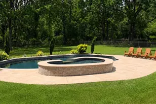 806 Arbor Ln, Schwenksville, PA 19473 - Photo 5
