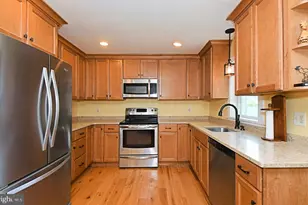 44 E 7th St, Lansdale, PA 19446 - Photo 15