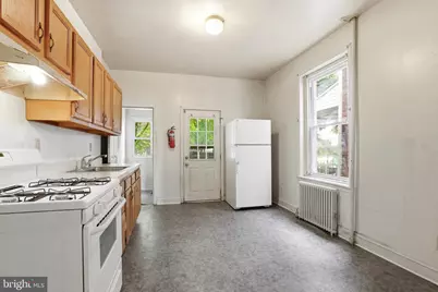 58 E Brown Street, Norristown, PA 19401 - Photo 9