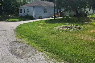 950 St Davids Ln, Norristown, PA 19403 - Photo 3