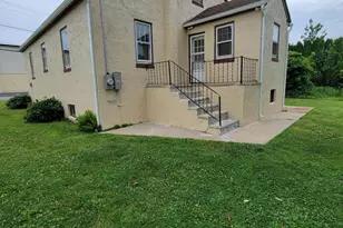 106 Center Ave, Oaks, PA 19456 - Photo 3