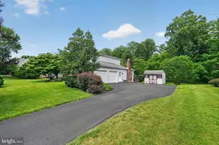3025 Green Ridge Dr, East Norriton, PA 19403 - Photo 5
