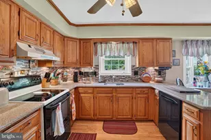 3025 Green Ridge Dr, East Norriton, PA 19403 - Photo 17