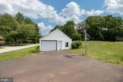 355 E Linfield Trappe Road, Royersford, PA 19468 - Photo 5