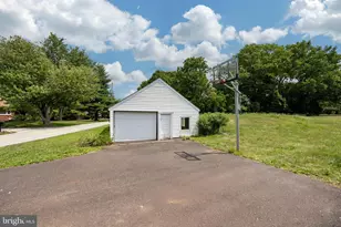 355 E Linfield Trappe Rd, Royersford, PA 19468 - Photo 5