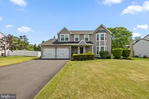 724 Quail Cir, Hatfield, PA 19440 - Photo 1