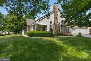 189 Lion's Gate Cir, Souderton, PA 18964 - Photo 1