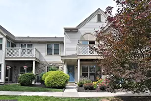 113 Foxmeadow Dr, Royersford, PA 19468 - Photo 1
