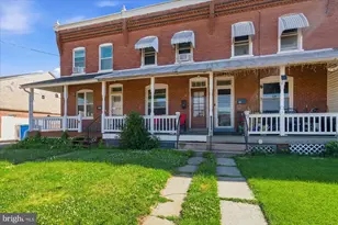 17 E 2nd St, Lansdale, PA 19446 - Photo 1