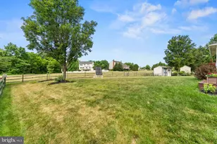 204 Summerwind Ln, Harleysville, PA 19438 - Photo 33