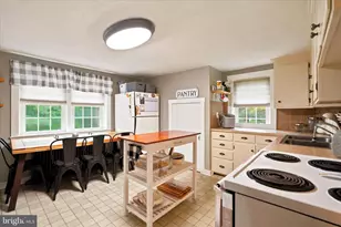 1933 Detwiler Rd, Harleysville, PA 19438 - Photo 7