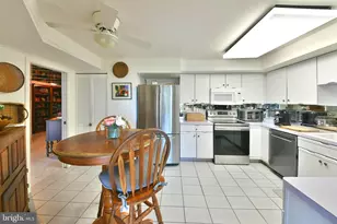100 Breyer Dr, Elkins Park, PA 19027 - Photo 23