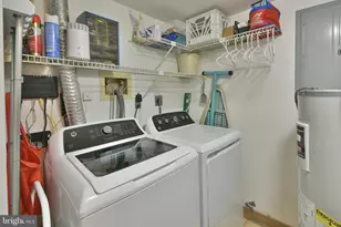 100 Breyer Dr, Elkins Park, PA 19027 - Photo 25