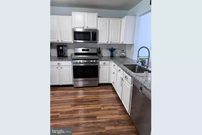 677 Honeysuckle Way, Pennsburg, PA 18073 - Photo 11