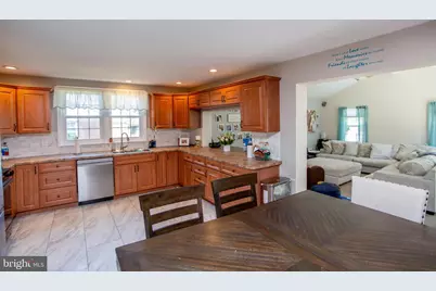 277 Edwards Drive, King of Prussia, PA 19406 - Photo 7