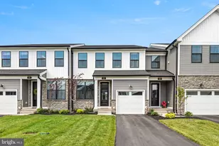 352 Aspen Wy, King of Prussia, PA 19406 - Photo 1