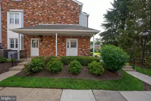 210 Glen Ln, Elkins Park, PA 19027 - Photo 3