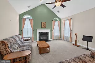 1108 Burgundy Cir, Pennsburg, PA 18073 - Photo 7