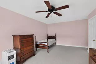 1108 Burgundy Cir, Pennsburg, PA 18073 - Photo 23