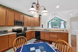 1108 Burgundy Cir, Pennsburg, PA 18073 - Photo 13