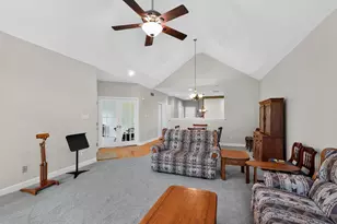 1108 Burgundy Cir, Pennsburg, PA 18073 - Photo 9