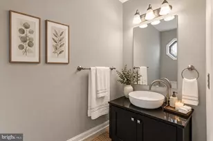 105 Elio Cir, Royersford, PA 19468 - Photo 5