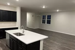 8 Egret Way, Phoenixville, PA 19460 - Photo 5