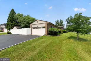 622 Apache Ln, Plymouth Meeting, PA 19462 - Photo 39