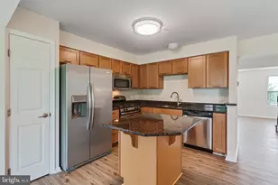 201 Susan Cir, North Wales, PA 19454 - Photo 5