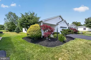 605 Village Way, Royersford, PA 19468 - Photo 11