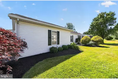 605 Village Way, Royersford, PA 19468 - Photo 3